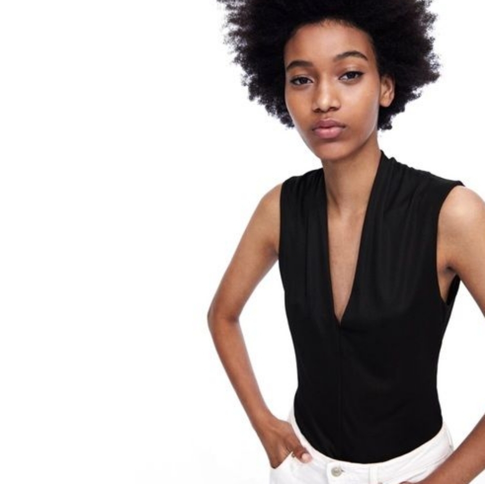 2/25 Zara Collection Black Sleeveless V Neck Bodysuit Size Large EUC